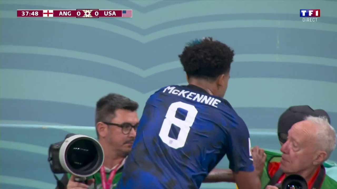 Qatar 2022 : ce footballeur des USA s'essuie le...