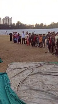 अलवर मत्स्य उत्सव में हॉट एयर बैलून की सैर करने के लिए के लिए ऐसे लगी लंबी कतार,देखे वीडियो