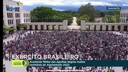 Bolsonaro ignora Mourão em cerimônia militar