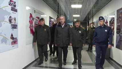 Msb: Millî Savunma Bakanı Akar, Pençe-Kilit Harekâtı'nda Şehit Olduğu Bilgisini Almasının Ardından Ankara'ya Dönerek TSK Komuta Kademesi ile Kara...