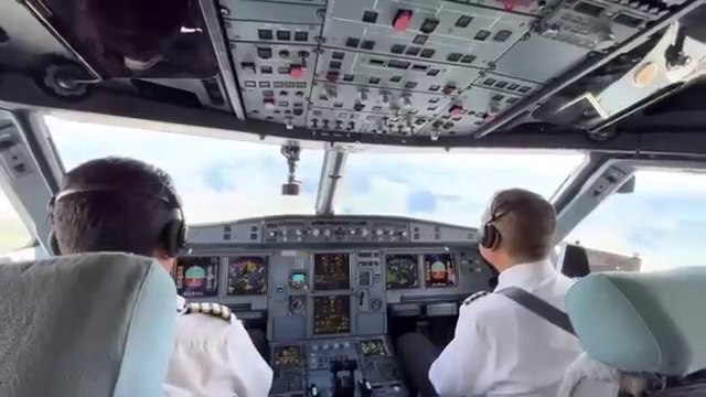 Pilots Eye View of World’s Most Dangerous Landing - Paro Airport, Bhutan!! Airbus 319
