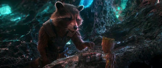 guardians of the galaxy vol 2 Groot planting bomb