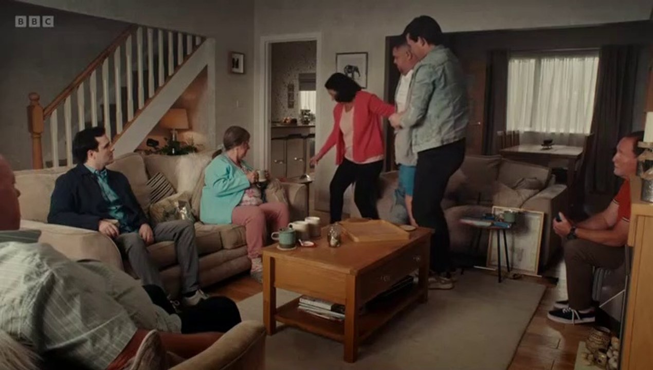 Two Doors Down S 6 Ep 2