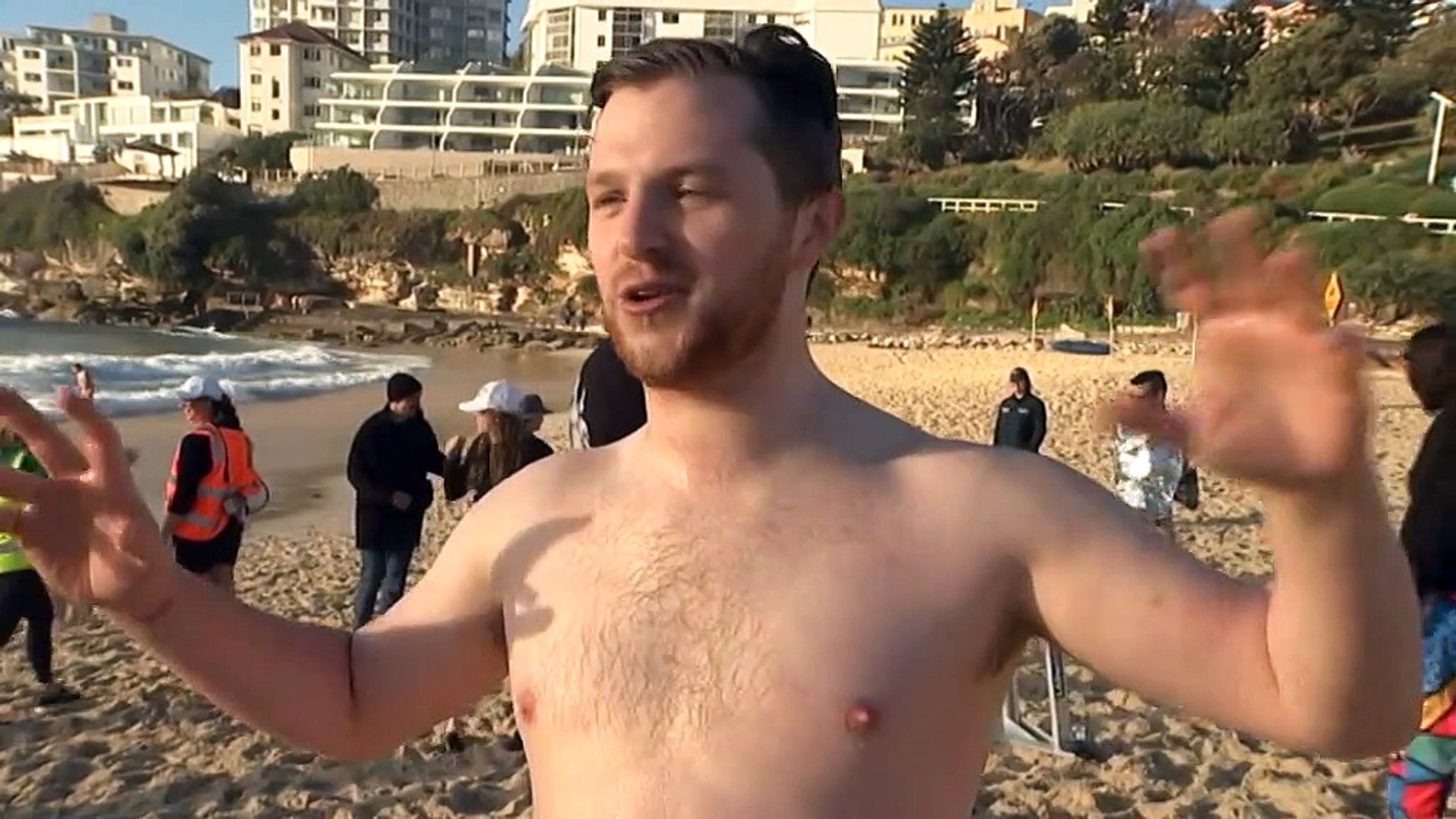 Thousands pose nude at Bondi Beach for world-famous photographer