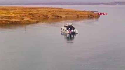 ELAZIĞ'DA BARAJ GÖLÜNE DÜŞEN 2 ÇOCUK BABASI ARANIYOR