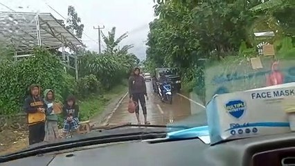 Oknum Warga di Cianjur Palak Mobil Relawan yang Akan Kirim Bantuan Gempa