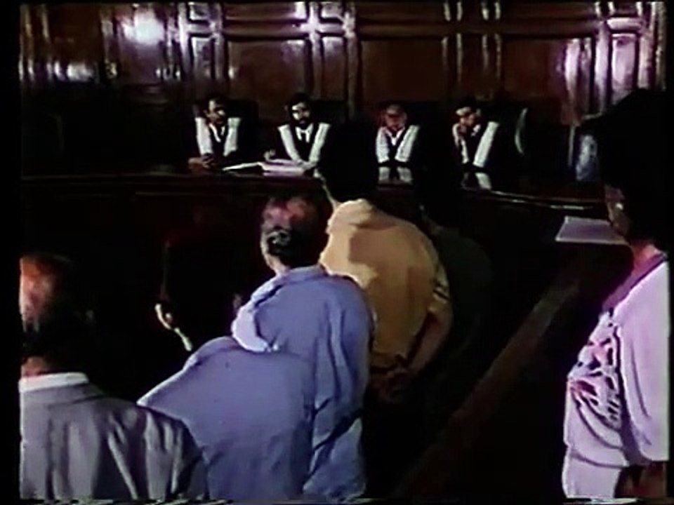 Les naifs الفلم الجزائري، المغفلون