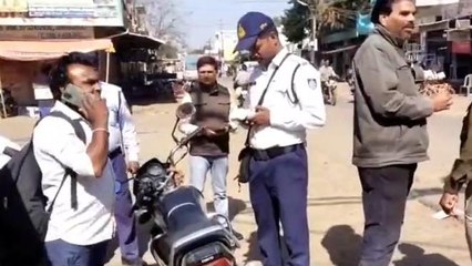 विदिशा: यातायात नियमों का पालन न करने पर होगी बड़ी कार्रवाई, हो जाएं सावधान...