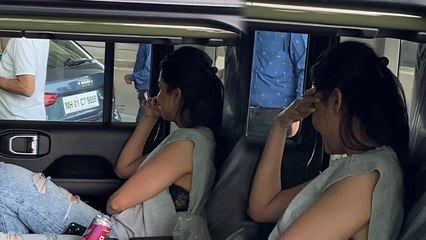 Tejasswi Prakash Bf Karan Kundra Airport पर, Media से छुपाया मुंह Video Viral  |*Entertainment