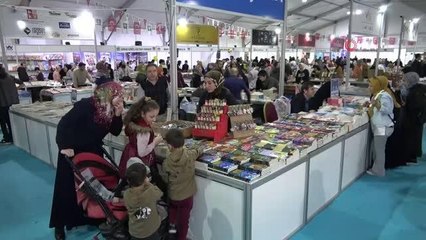 Osmaniye'de Kitap Fuarı'na yoğun ilgi
