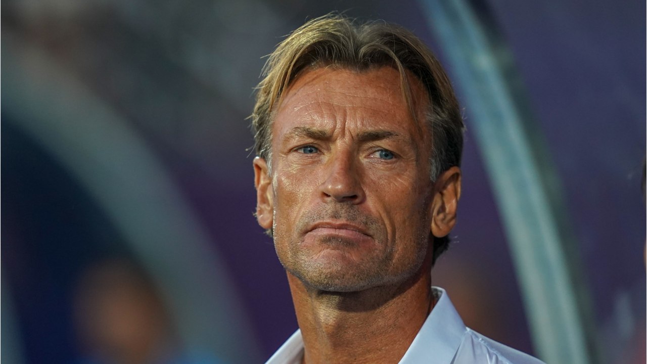 VOICI : Coupe du monde 2022 : Le discours d'Hervé Renard, coach de l'Arabie Saoudite, pendant la mi-temps face à l'Argentine affole la toile