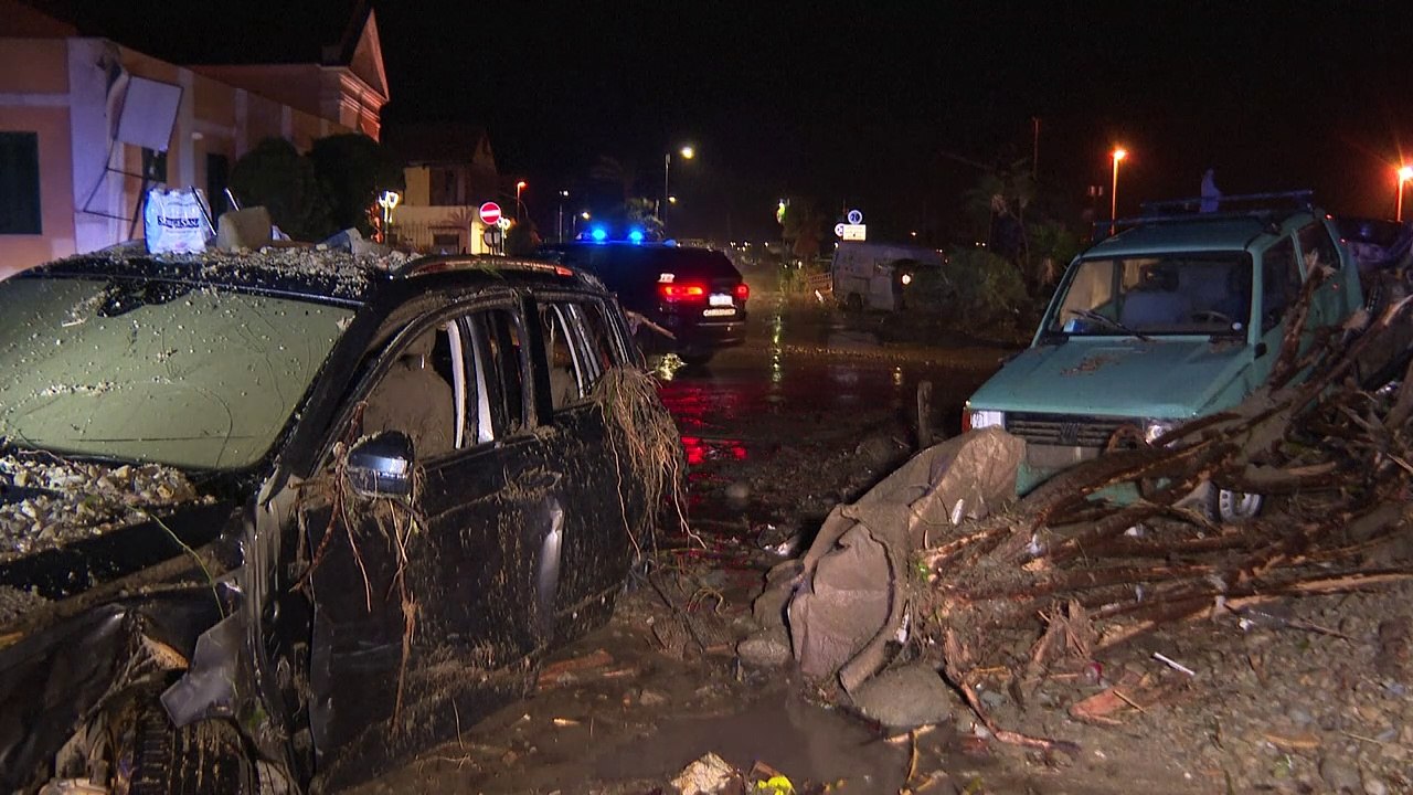 Erdrutsch auf italienischer Insel Ischia: Vermisste und ein Todesopfer