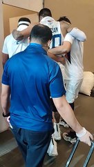 Bolts carry teammates Almazan back to the dugouts mid-4th, looks like he's done for the game now 