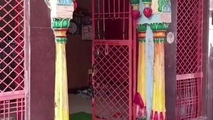 भिंड : मंदिर को चोरों ने बनाया निशाना, सरिया तोड़कर चोरी की दानपेटी