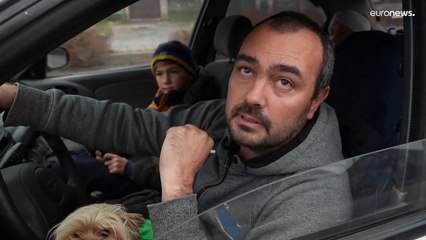 Ucrania | La población de Jersón huye masivamente ante los continuos bombardeos rusos