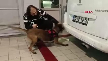 HAFİF TİCARİ ARACIN STEPNESİNDE 6 KİLO 465 GRAM METAMFETAMİN ELE GEÇİRİLDİ