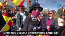 Los manifestantes de Colón exigen la dimisión de Sánchez: «Ha traicionado a España»