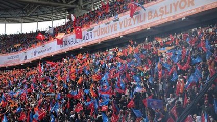 AK Partinin İstanbul mitingine Cumhurbaşkanı Erdoğan için yapılan koreografi damga vurdu