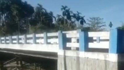 ঝুলন্ত সেতু! উড়ন্ত মানুষ পারবে চড়তে;হতবাক, রইলো ভিডিয়ো