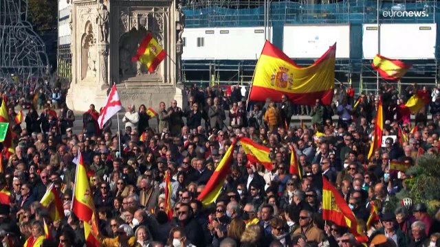 Испанская оппозиция критикует главу правительства