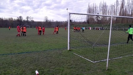 LE SECOND BUT DE CÉDRIC BASSET FACE À SAINT BARTHÉLÉMY DE VALS