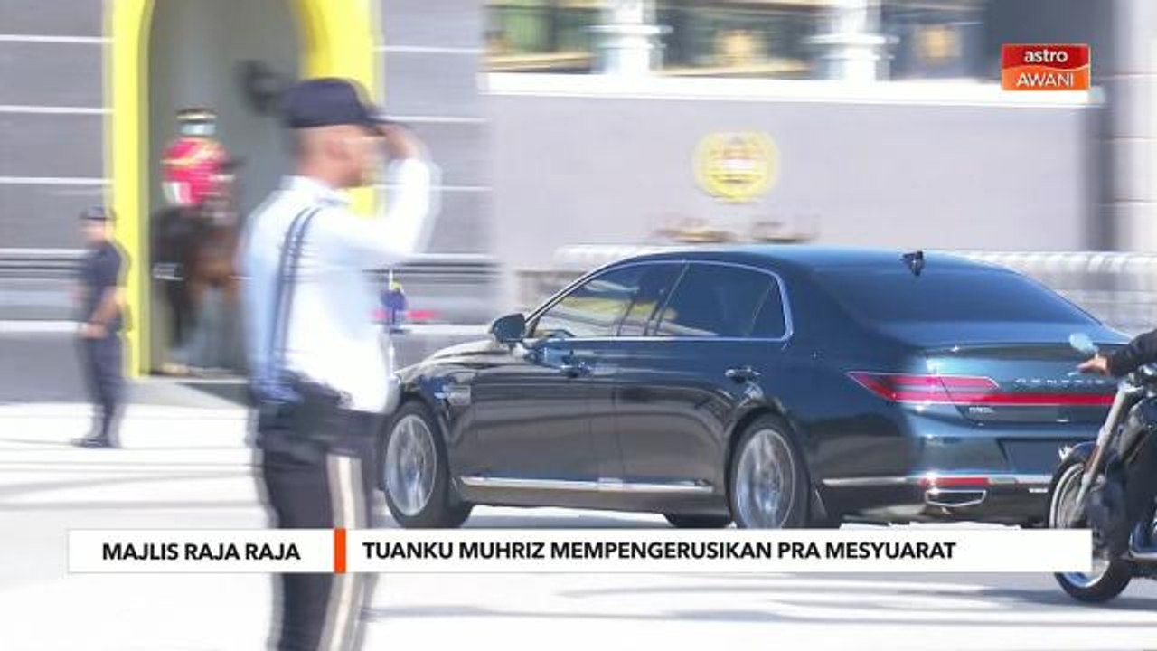 Majlis Raja-Raja | Tuanku Muhriz mempengerusika...