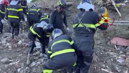 Ischia nach Unwetter: "Auf Hilfe brauchen wir gar nicht zu warten" - 21 Tage altes Baby unter Toten