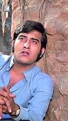 When Madhuri Dixit Did Intimate Scenes With Vinod Khanna