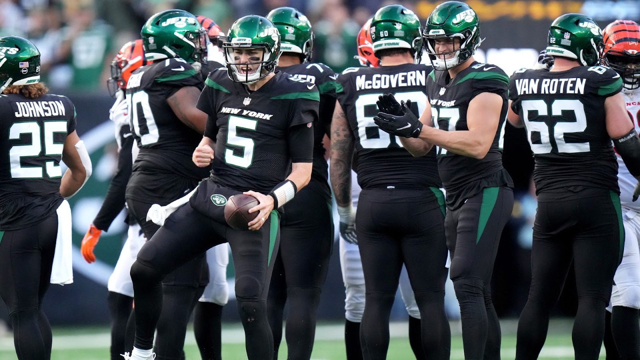 Jets Fly Past Bears Behind Strong Mike White Performance