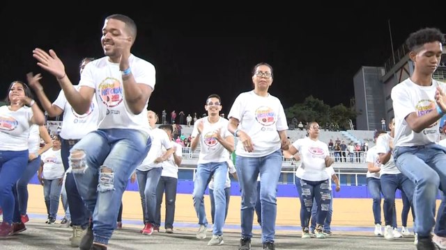 Venezuela busca el Guinness por la rueda de salsa casino más grande