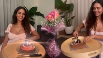 Esha Gupta 37th Birthday Celebration Inside Video Viral । Boldsky *Entertainment