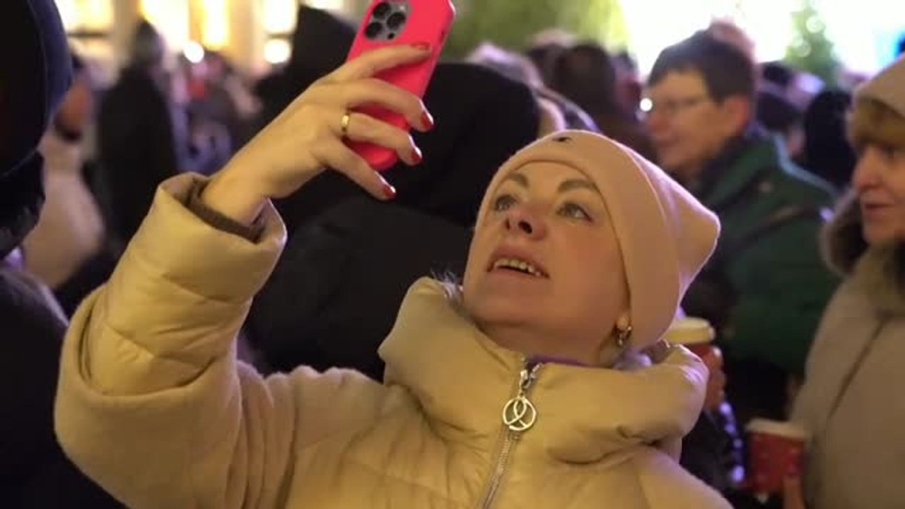 Tallin deslumbra un año más con su tradicional mercado navideño