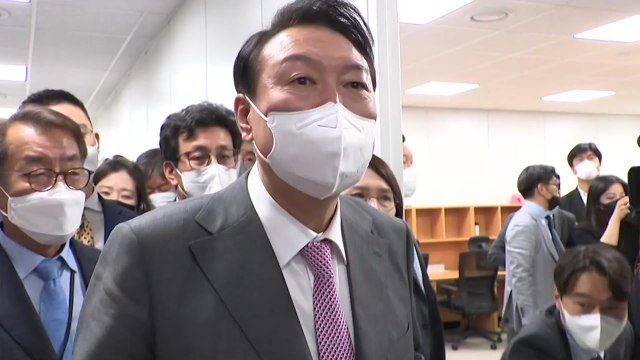 [뉴스큐] 尹, 취임 6개월 만에 '관저 정치' 본격화 하나? / YTN