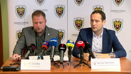 Brífing prezidenta finančnej správy Jiřího Žežulku - akcia Plavec