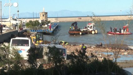 Stato di emergenza per un anno. Meloni: "2 mln a Ischia"