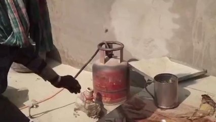 मऊ: खाना बनाते समय सिलेंडर में लगी आग, 5 लोग गंभीर रूप से झुलसे जानें कैसे हुआ हादसा