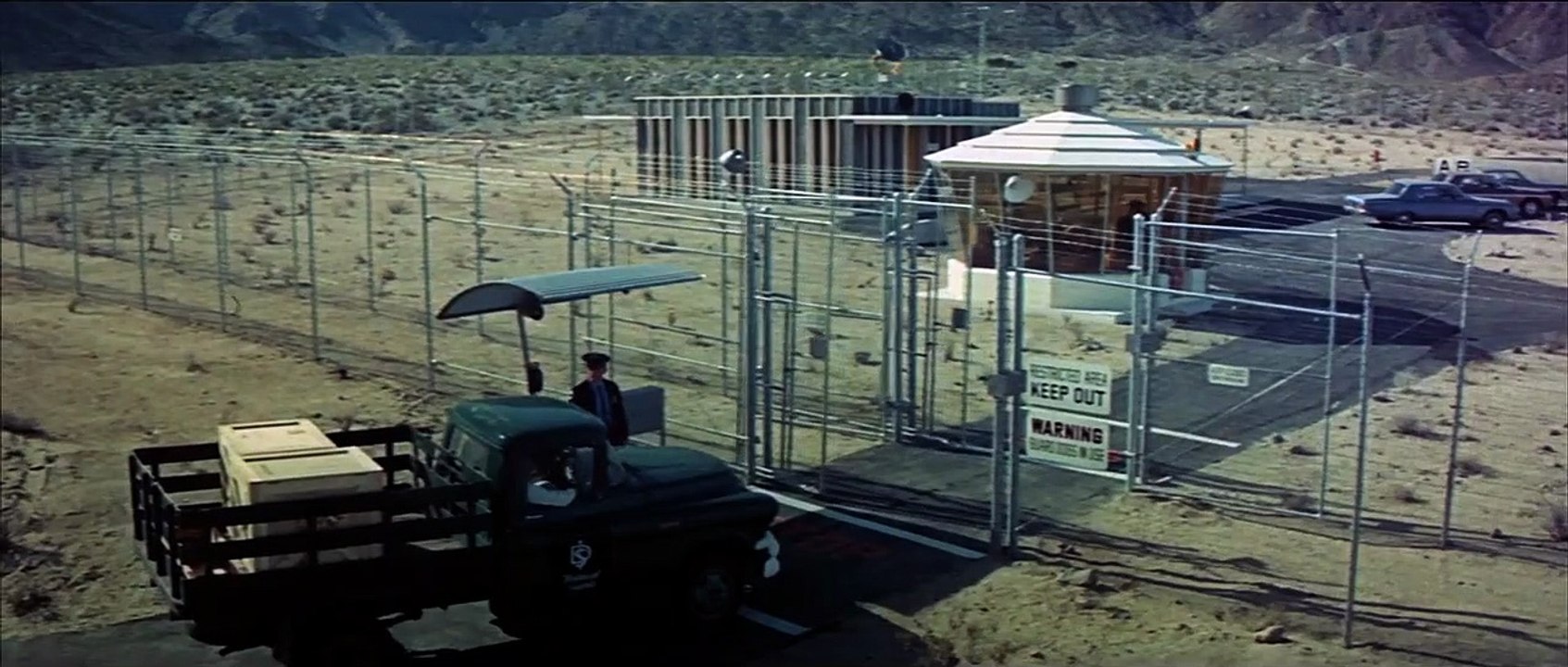 Station 3 : ultra secret Bande-annonce VO