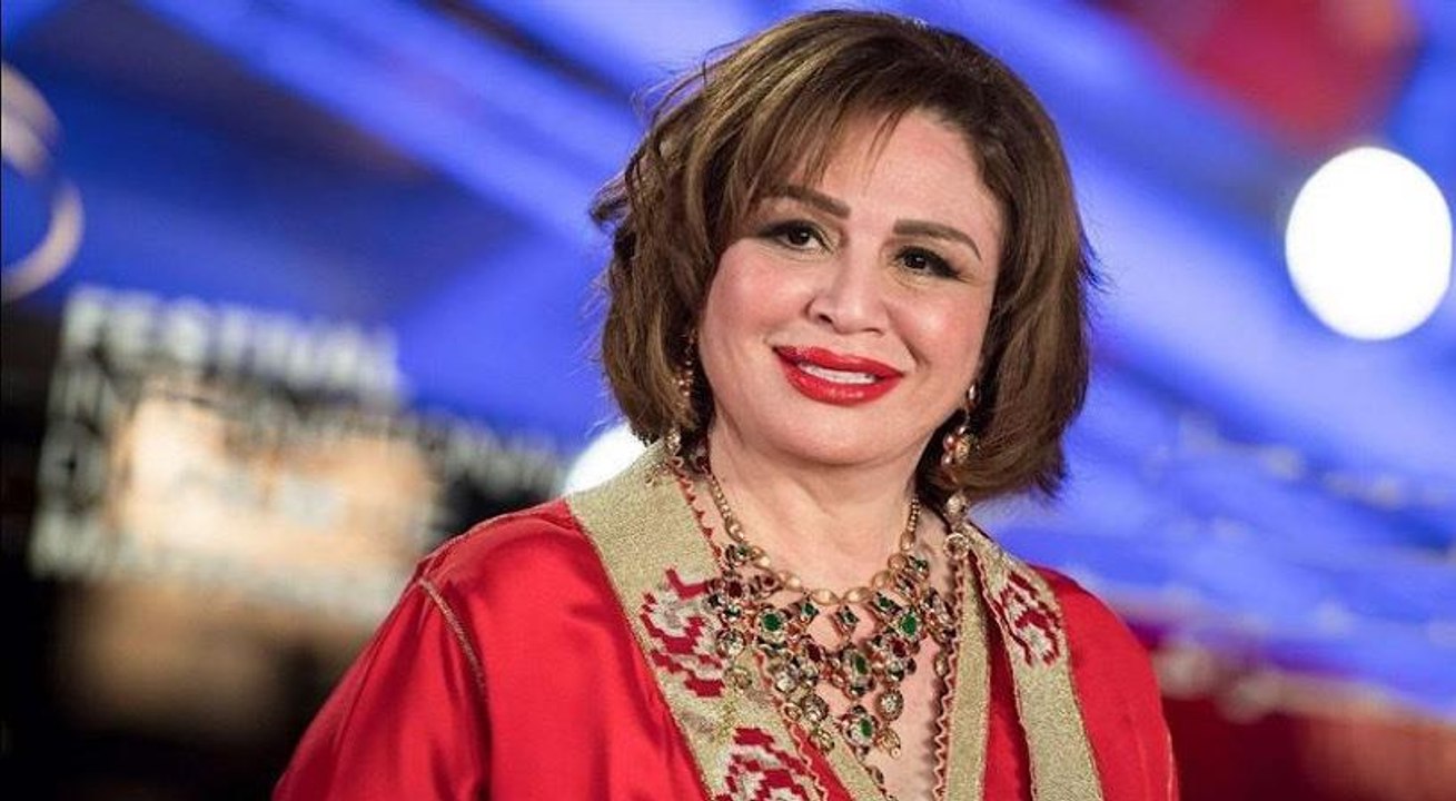إلهام شاهين بإطلالة "مارلين مونرو" تتعدى الـ 100 ألف جنيه