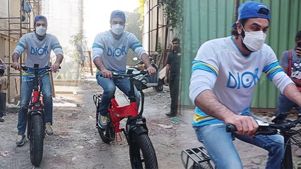 Ranbir Kapoor E Bicycle Price जानकर उड़ेंगे होश, Fans Shocking Reaction । Boldsky *Entertainment