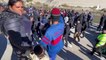 Desalojan a cientos de migrantes venezolanos de campamento en la mexicana Ciudad Juárez