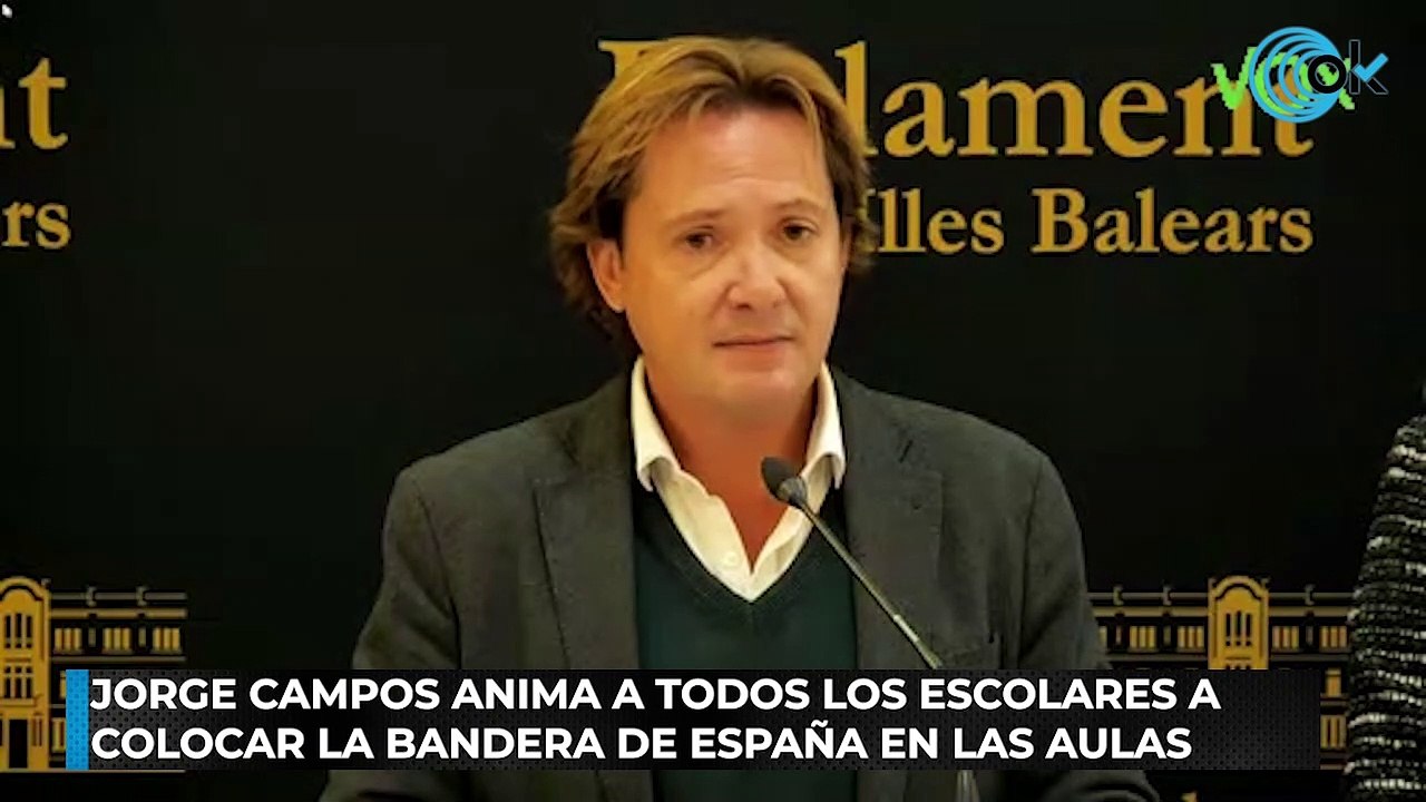 Jorge Campos anima a todos los escolares a colocar la bandera de España en las aulas