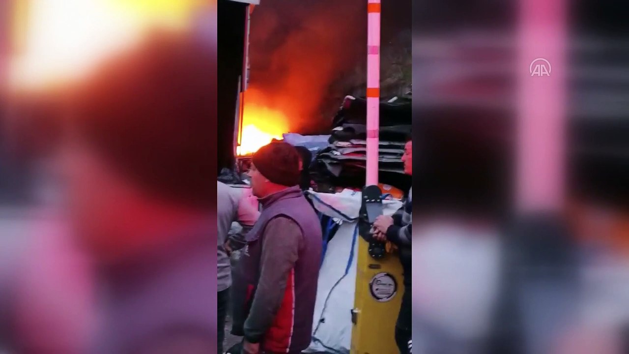Esenyurt'ta bir fabrikada yangın çıktı