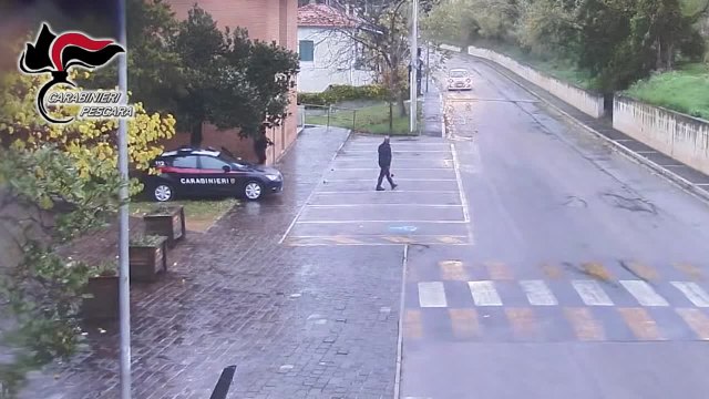 Bloccati prima del colpo alle poste: tre arresti in Abruzzo