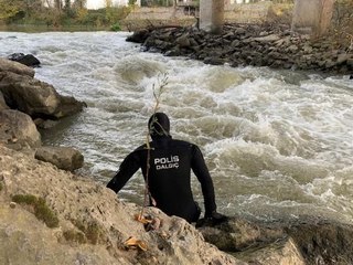 ERDAL SAKIZ CİNAYETİNDE KULLANILAN SİLAHLAR SAKARYA NEHRİ'NDE ARANIYOR