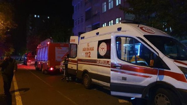 DİYARBAKIR'DA REZİDANSTA İNTİHAR GİRİŞİMİNDE BULUNAN KADINI POLİS İKNA ETTİ