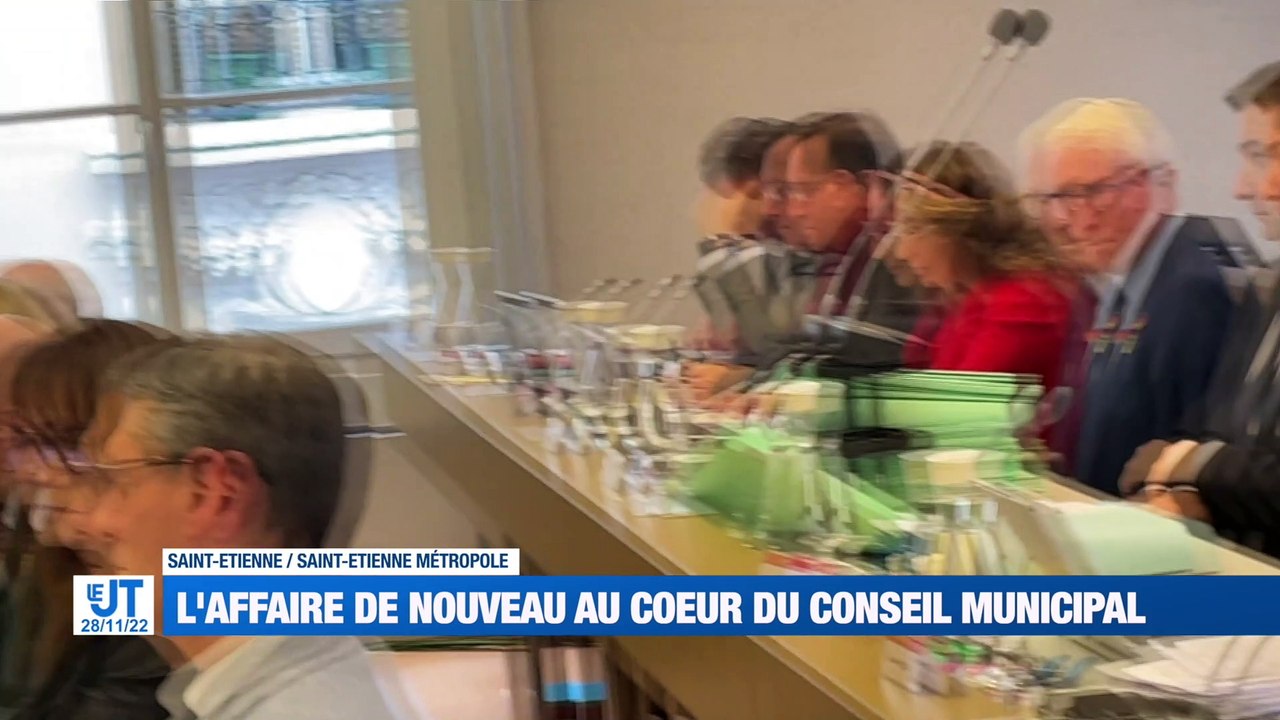 À la UNE : un député fait sa permanence en camping-car / L'affaire du chantage présumé à la vidéo intime s'invite de nouveau au conseil municipal de Saint-Étienne / Rive-de-Gier récupère 250 000 € d'impayés / Des vieilles voitures et de la bonne bouffe.