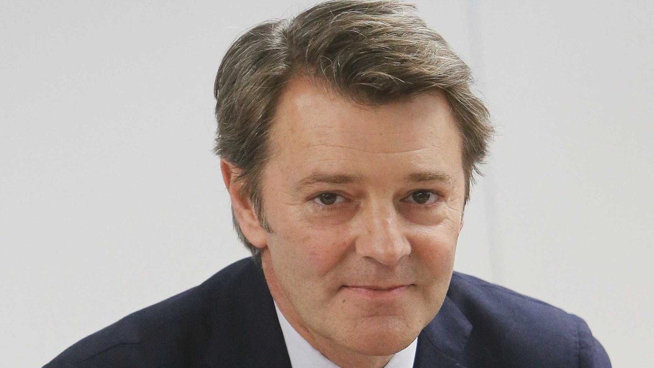 GALA VIDEO - PHOTO - François Baroin : sa fille Constance fête ses 30 ans, tendres clichés avec son chéri