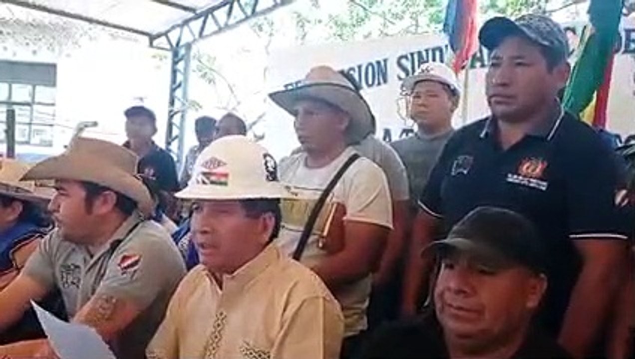 Bolivia: dirigente del partido oficialista MAS, Rolando Borda amenaza con cerrar oleoductos a los bolivianos