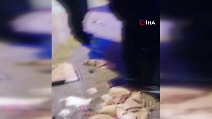 Servis minibüsü ile motosiklet çarpıştı: Domino's Pizza kuryesi ağır yaralandı