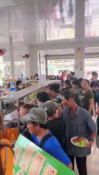 Từ 300 phần, bếp ăn 0 đồng tăng lên gần 1000 phần ăn/ngày: Phục vụ bà con hết mình